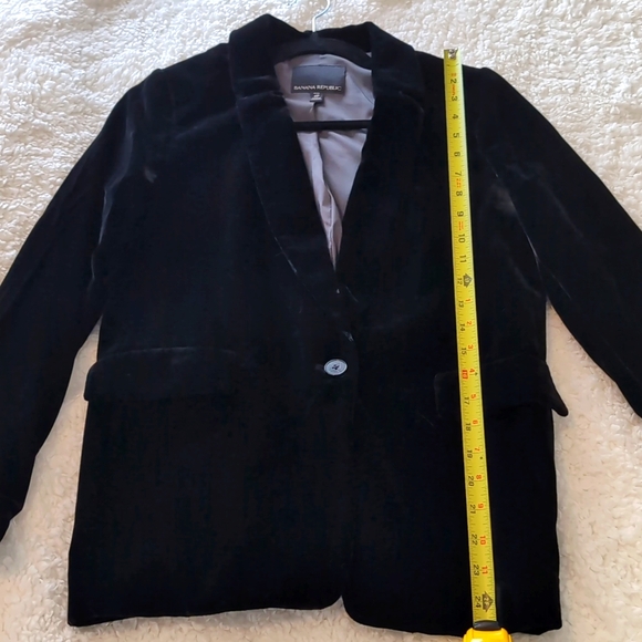 BANANA REPUBLIC Black Blazer in Women's size 4 Petite (4P) - Picture 5 of 6